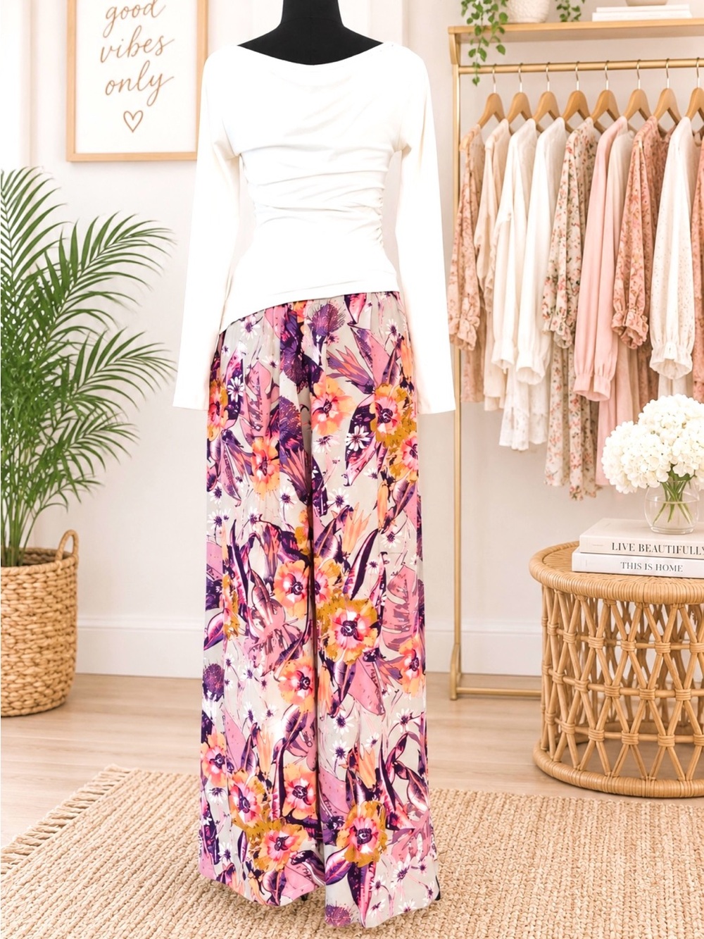FREE PEOPLE Multicolor Floral Paisley Print Super Wide Leg Pants w/Front Pockets